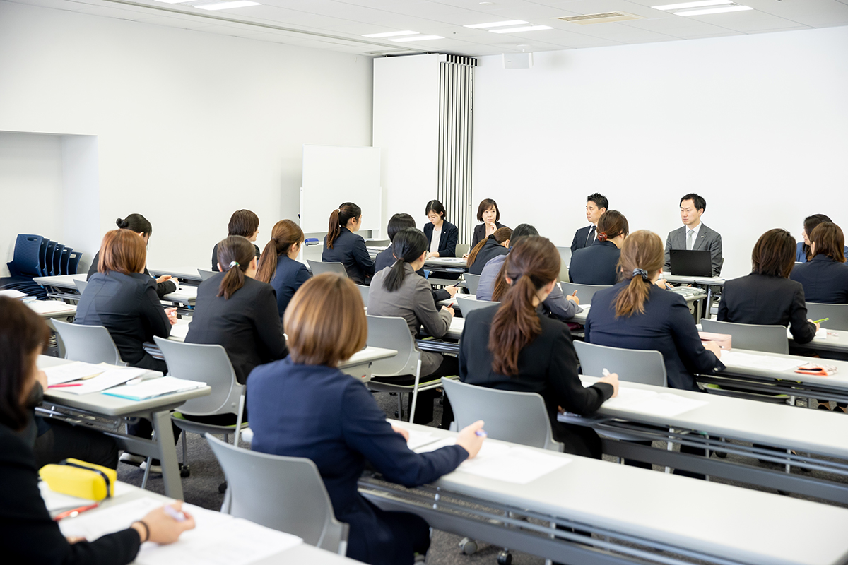 タスク・フォースのスタッフ研修